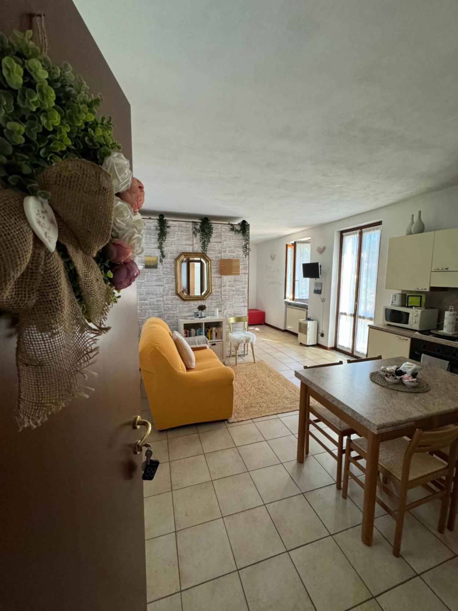 Casa Nonna Elide Daire Besozzo Dış mekan fotoğraf